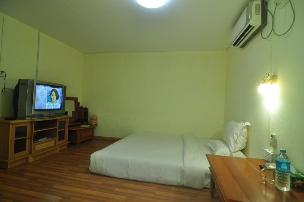 Golden Rose Guest House Old Bagan Exterior foto